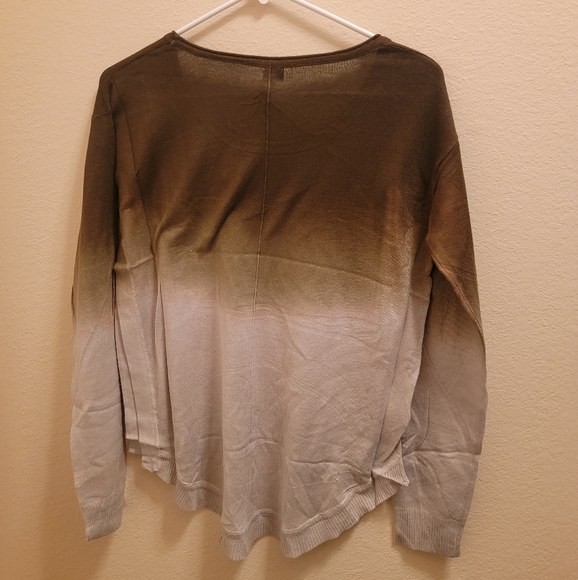 Lightweight top - Picture 2 of 2